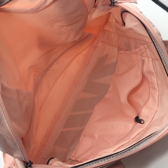 Nike Jym Club Training Duffle Bag 30L pink/gold - Picture 6 of 8